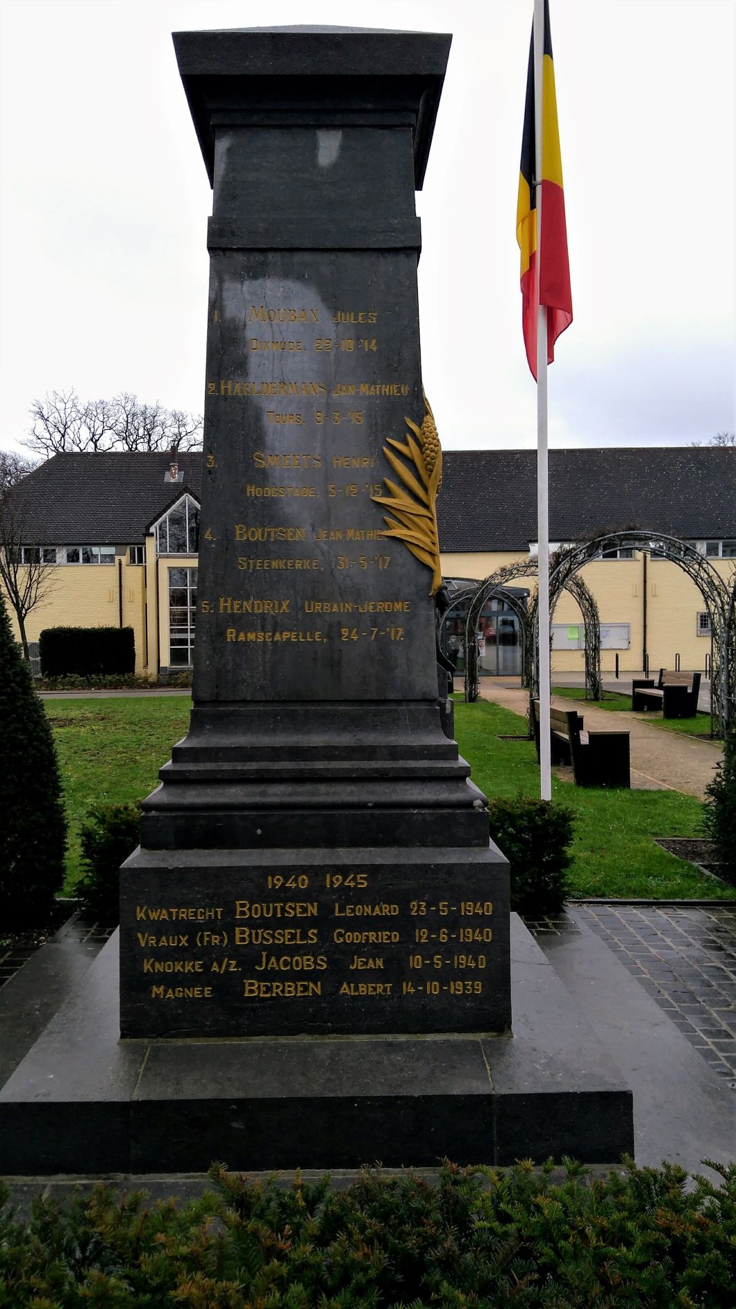 Dilsen-Stokkem monument2